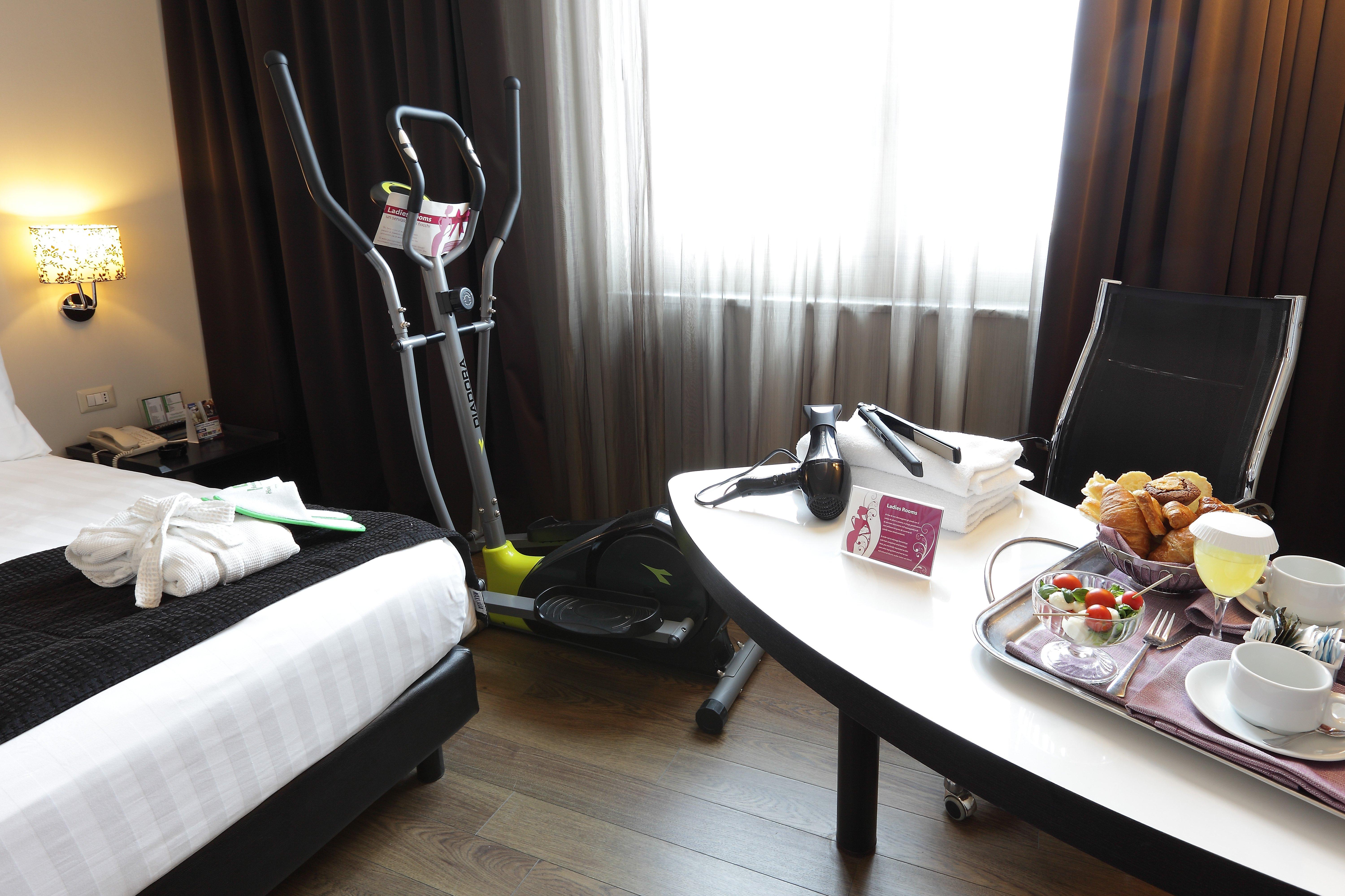 Holiday Inn Genoa City By Ihg Esterno foto