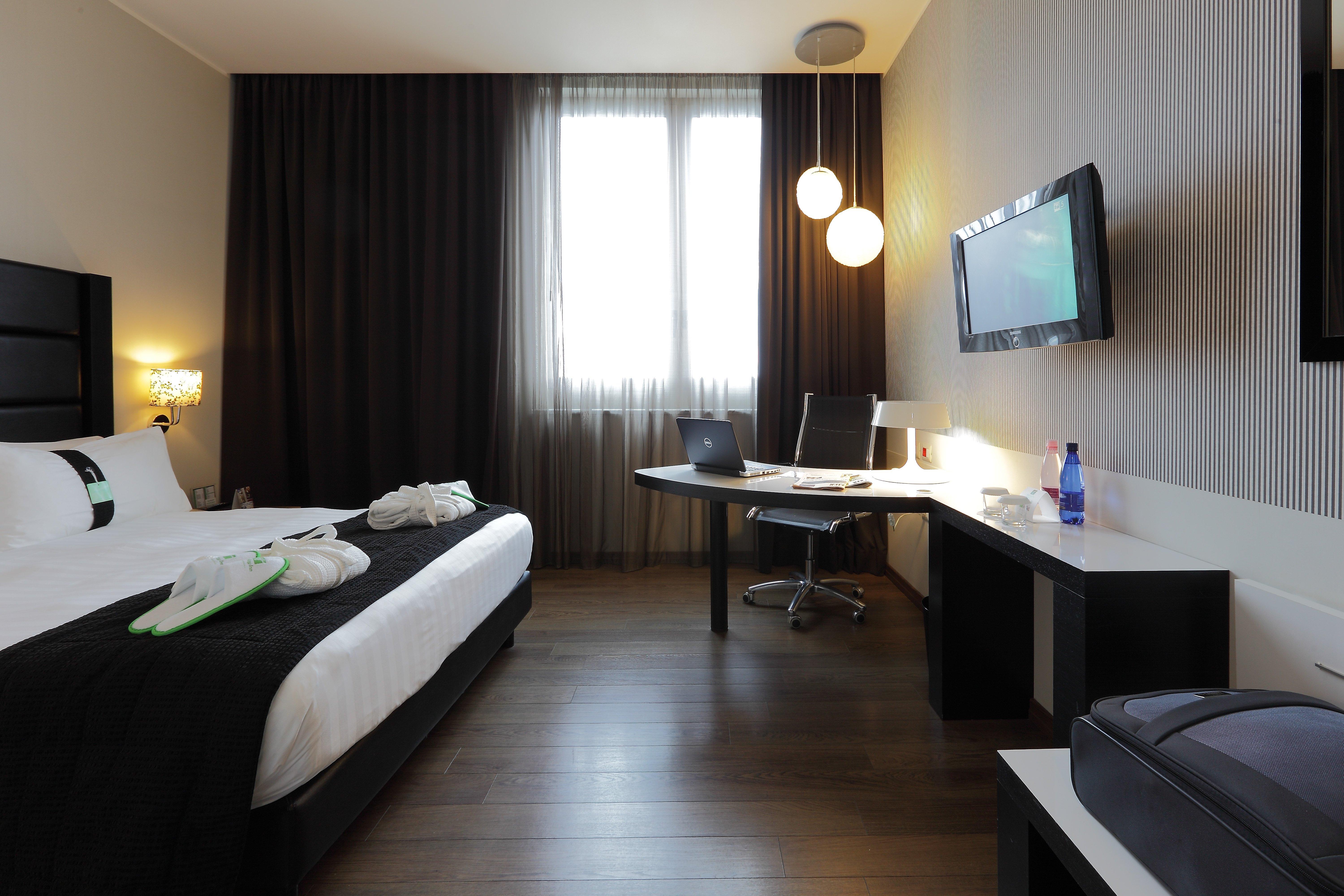 Holiday Inn Genoa City By Ihg Esterno foto