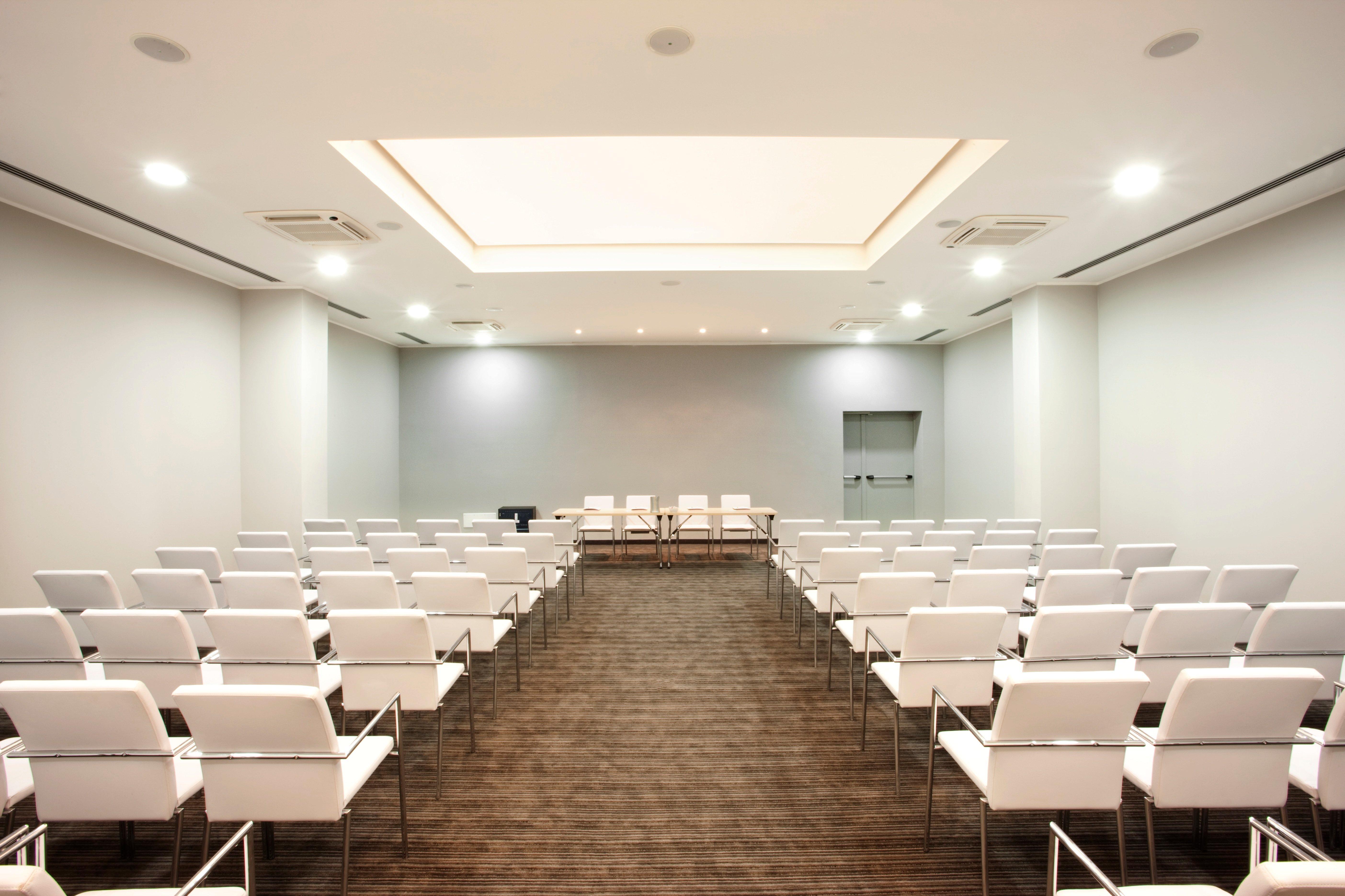 Holiday Inn Genoa City By Ihg Esterno foto