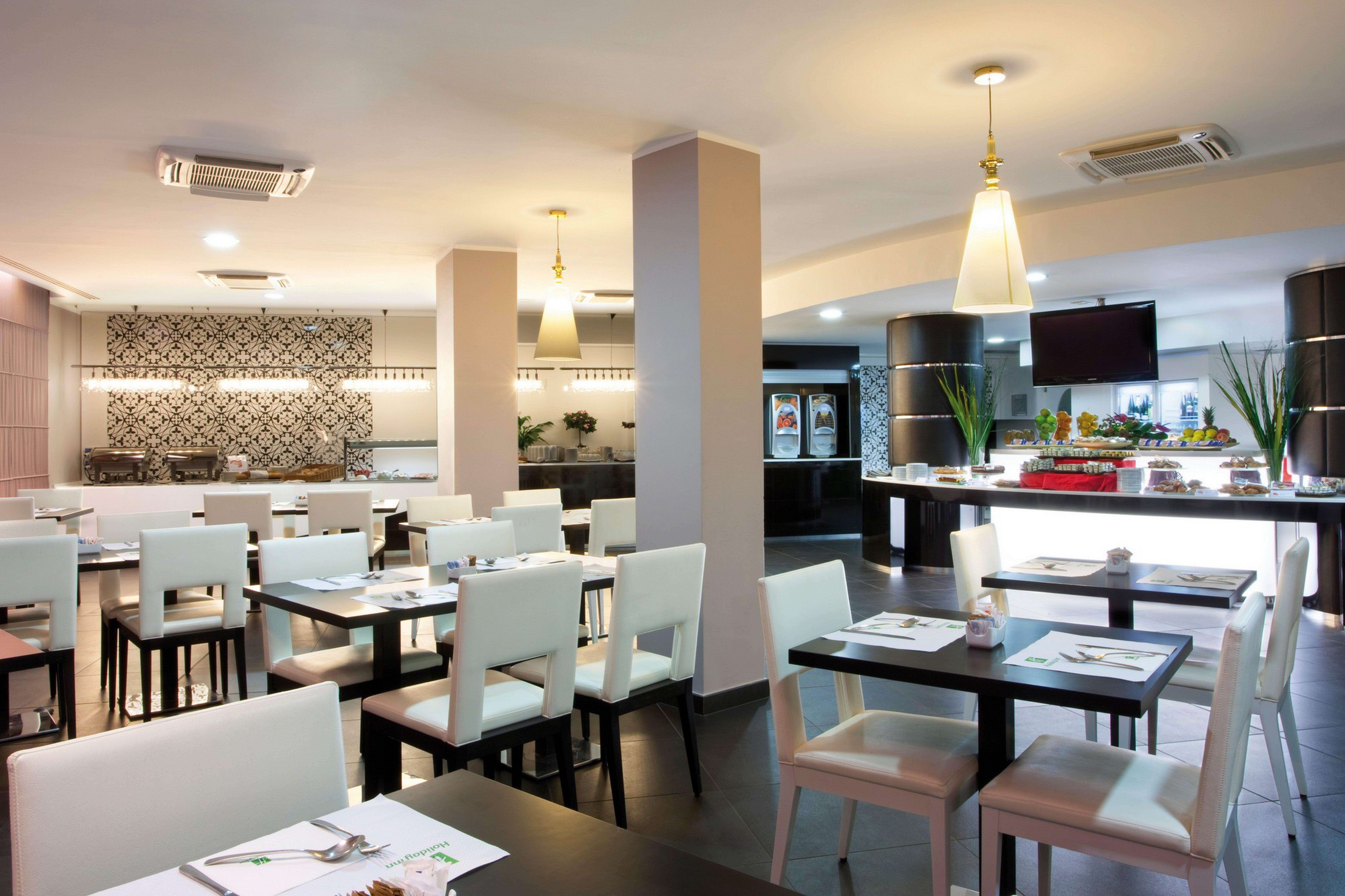 Holiday Inn Genoa City By Ihg Esterno foto
