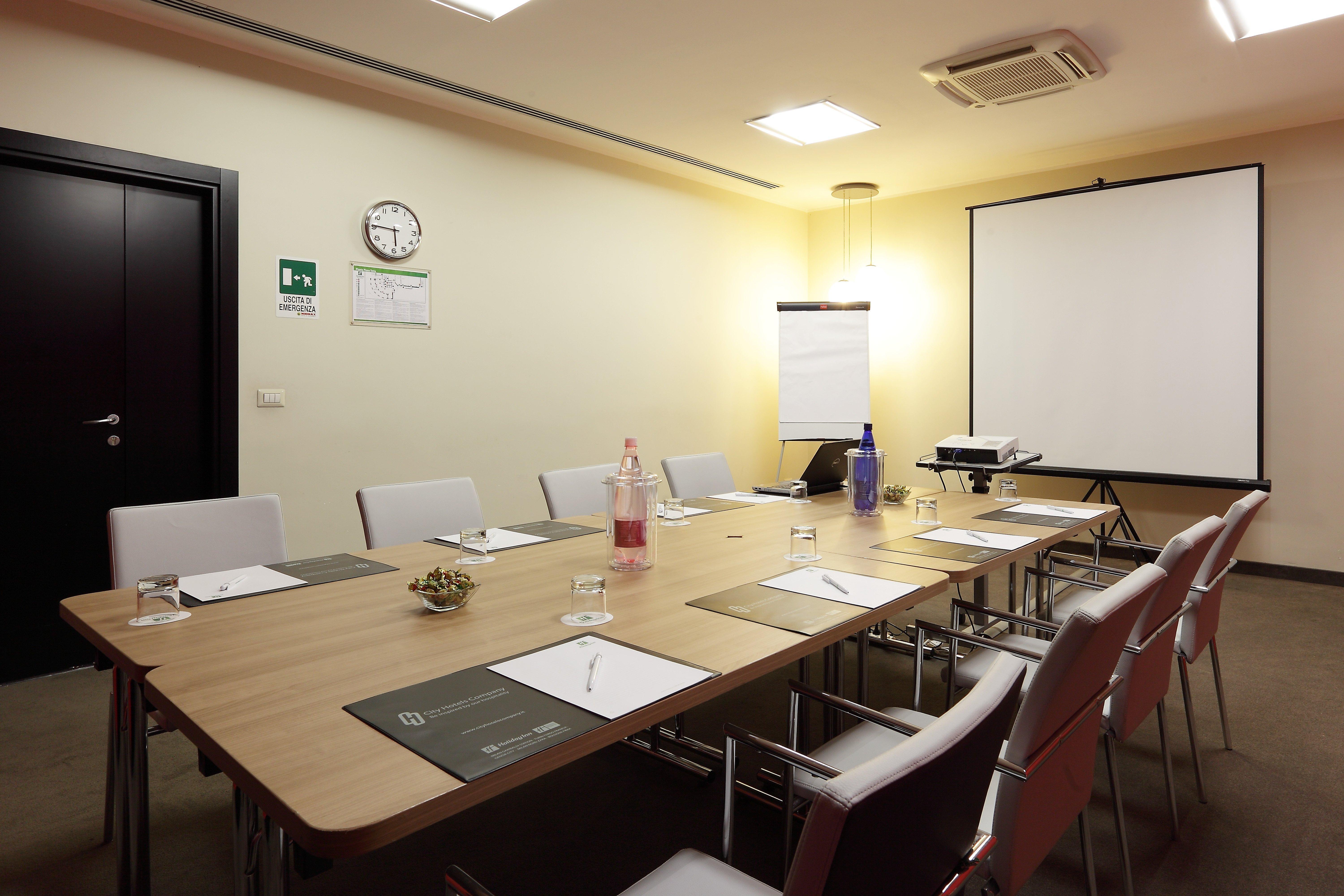 Holiday Inn Genoa City By Ihg Esterno foto